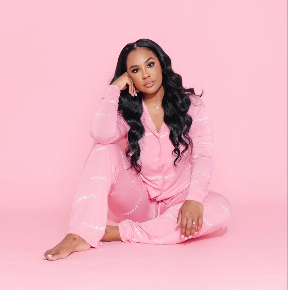 *NWT* Logoluxe Pajama Set 2XL